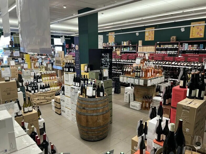 Local commercial dans Cabriès à louer - Photo de l’immeuble – Image 2 sur 7