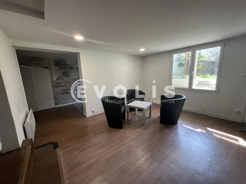 Bureau dans Champigny-sur-Marne à louer - Photo de l’immeuble – Image 2 sur 9