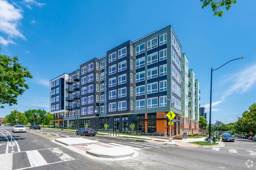 1701 H St NE, Washington, DC à louer - Photo de l’immeuble – Image 2 sur 42