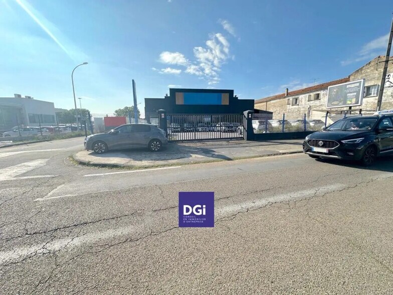 Local commercial dans Nîmes à louer - Photo de l’immeuble – Image 1 sur 4