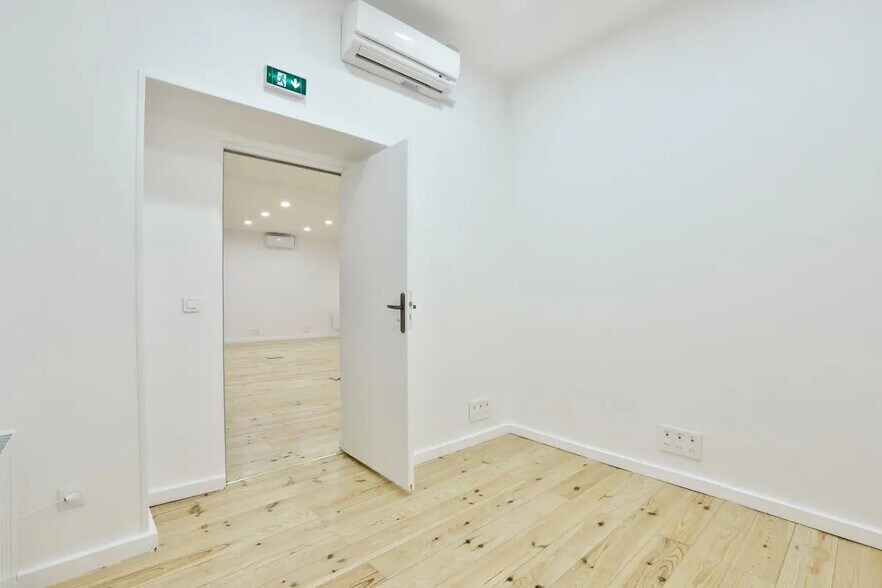 Bureau dans Paris à louer - Photo de l’immeuble – Image 3 sur 8