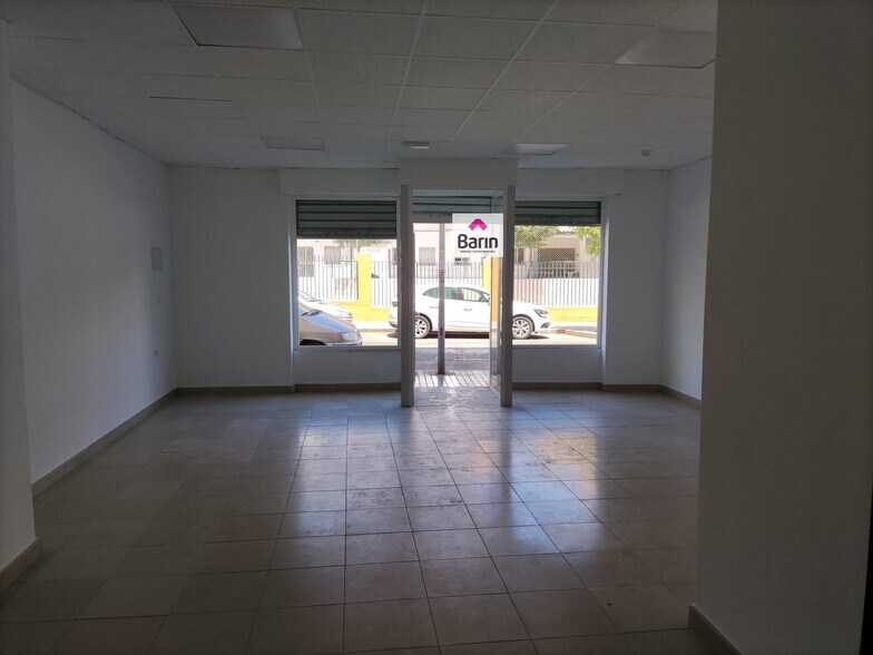 Calle la Previsión, 19, Córdoba, Córdoba à louer - Photo de l’immeuble – Image 2 sur 7