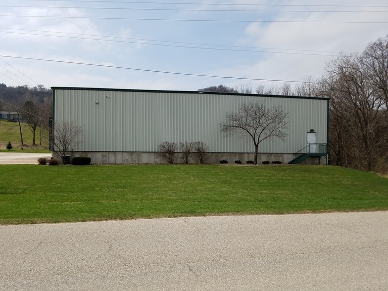 31435 Veterans Rd, La Crescent, MN à vendre - Photo de l’immeuble – Image 3 sur 11