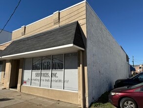 233 28th St, Newport News, VA à louer Photo de l’immeuble– Image 1 sur 8