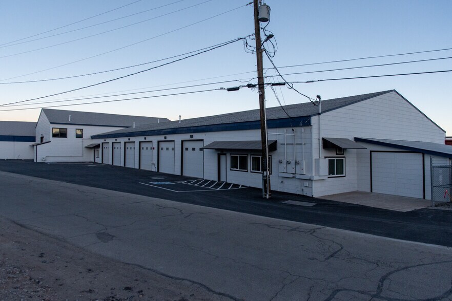 2360 Valley Rd, Reno, NV à louer - Photo de l’immeuble – Image 1 sur 12