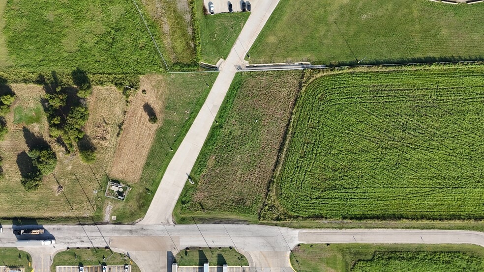 131 Main Street, Ennis, TX à vendre - Aérien – Image 2 sur 11