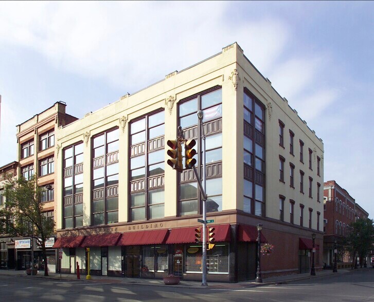 1628-1640 Main St, Springfield, MA à vendre - Photo principale – Image 1 sur 2