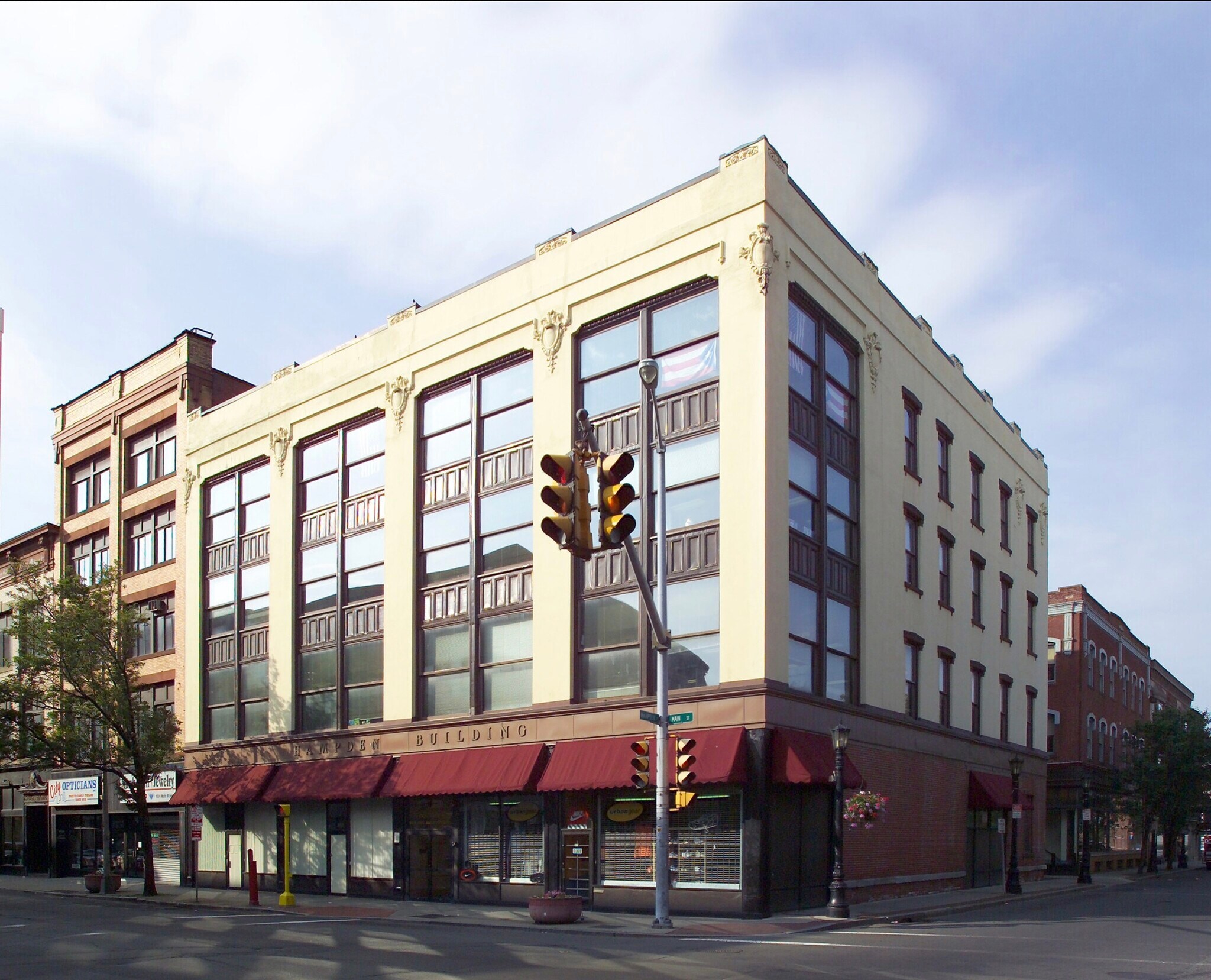 1628-1640 Main St, Springfield, MA à vendre Photo principale– Image 1 sur 3