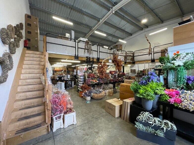 Dencora Way, Ashford à louer - Photo de l’immeuble – Image 3 sur 5