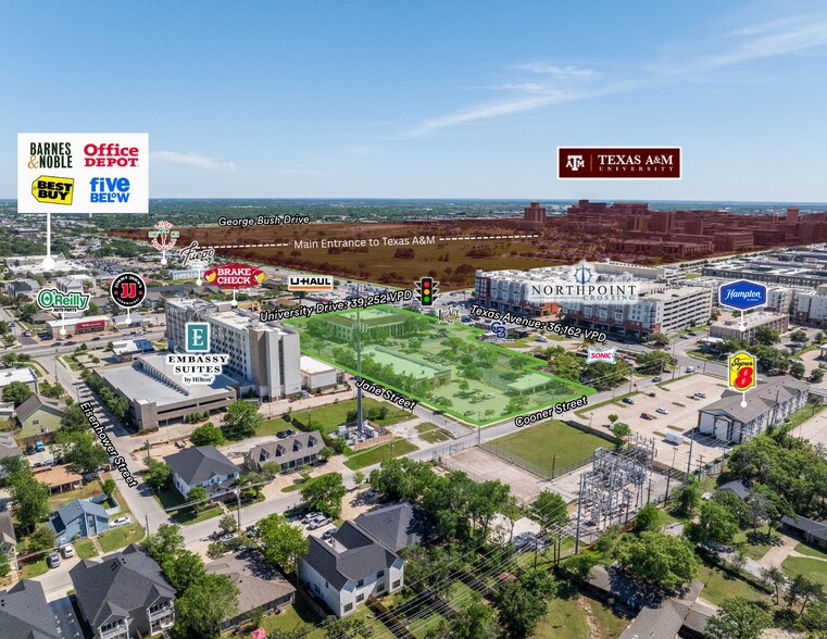 111 University Dr E, College Station, TX à vendre - Photo de l’immeuble – Image 1 sur 16