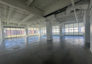 141 Flushing Ave, Brooklyn, NY à louer Photo intérieure– Image 1 sur 2