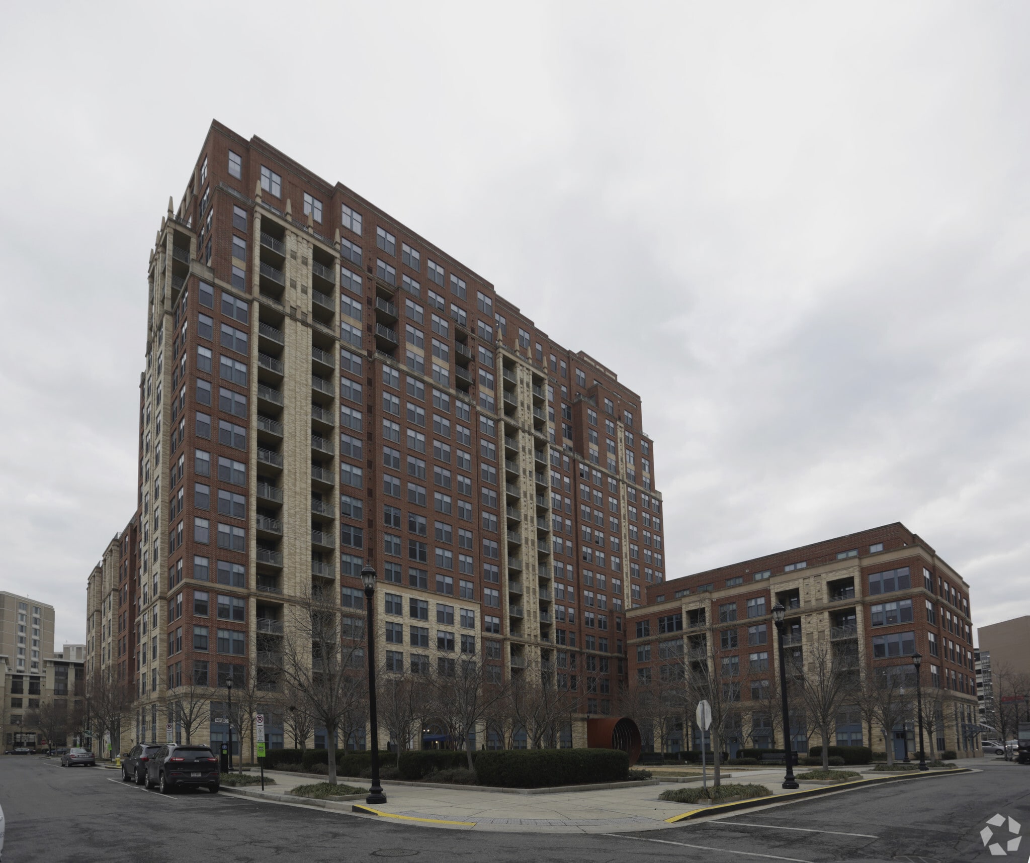 550 14th St S, Arlington, VA à louer Photo principale– Image 1 sur 187