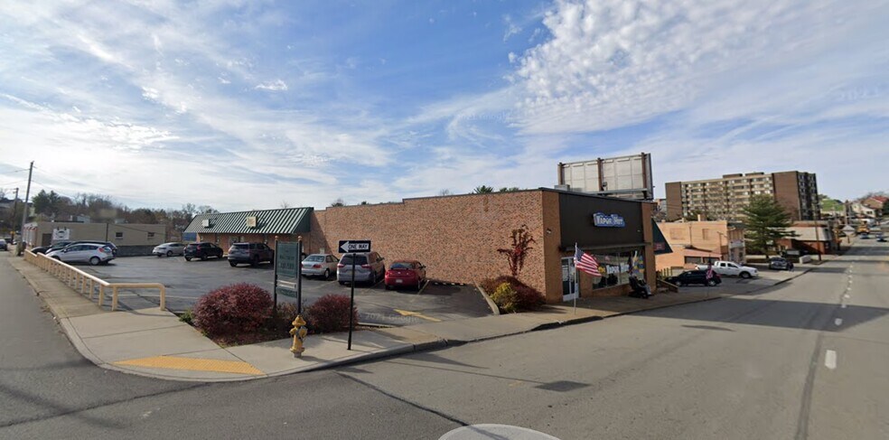 105-111 W Fayette St, Uniontown, PA à louer - Photo de l’immeuble – Image 2 sur 7