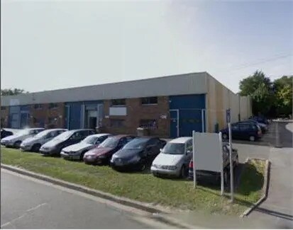 Local d’activités dans Lisses à louer - Photo de l’immeuble – Image 1 sur 3