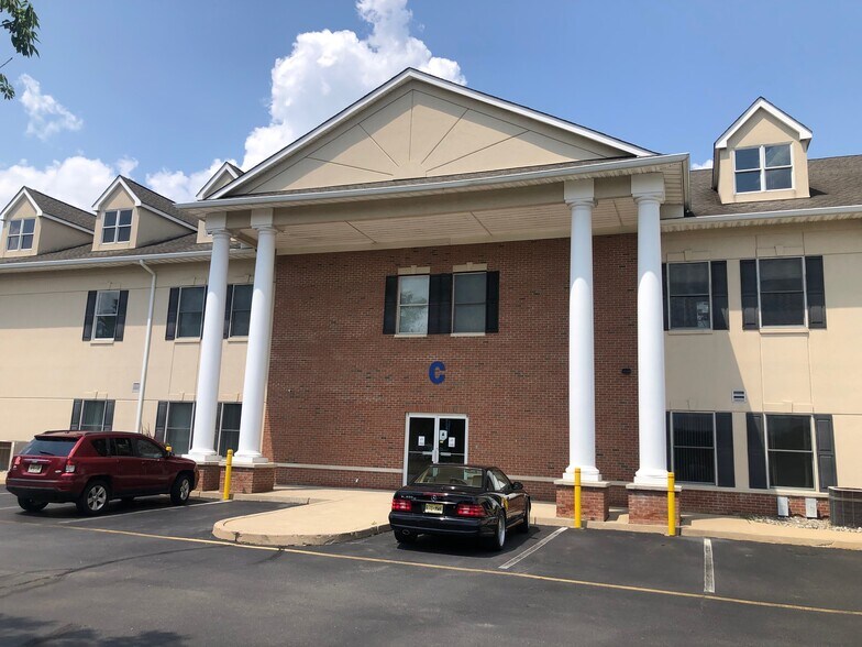 40 Bey Lea Rd, Toms River, NJ à louer - Photo de l’immeuble – Image 3 sur 4