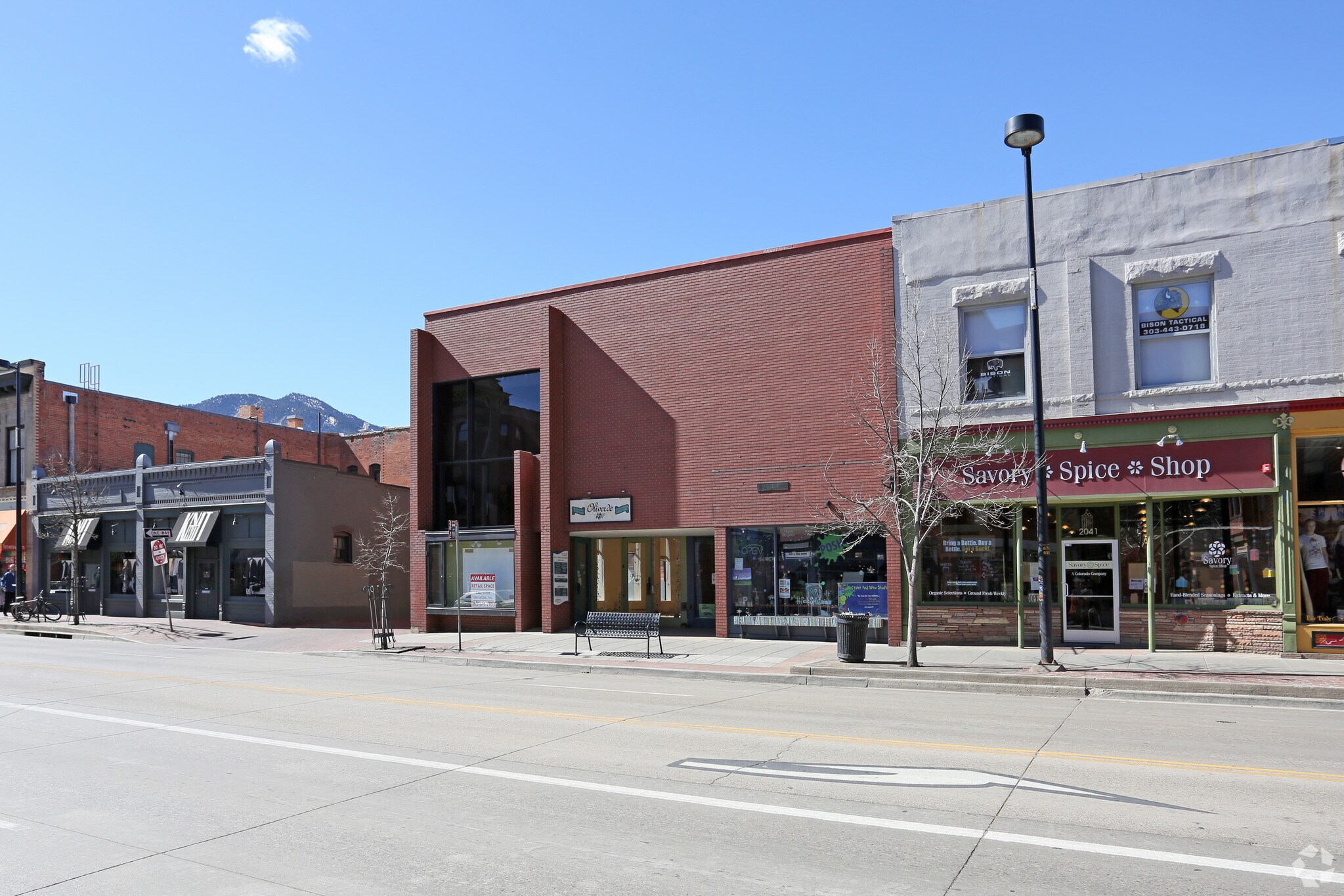 2027-2035 Broadway, Boulder, CO à louer Photo principale– Image 1 sur 11