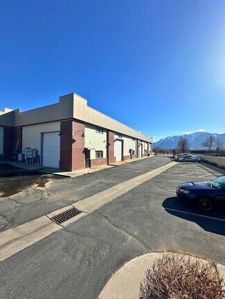 Plus de détails pour 11279 S Redwood Rd, South Jordan, UT - Industriel/Logistique à louer
