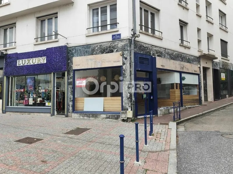 Local commercial dans Limoges à louer Photo de l’immeuble– Image 1 sur 7
