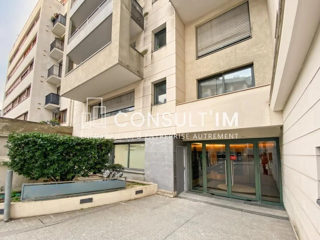 Bureau dans Paris à louer Photo de l’immeuble– Image 1 sur 7