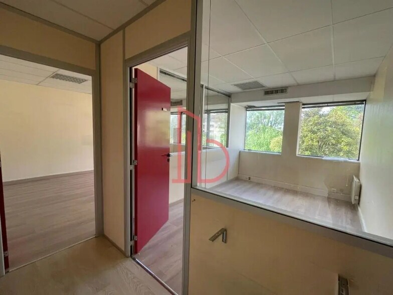 Bureau dans Bordeaux à louer - Photo de l’immeuble – Image 3 sur 6