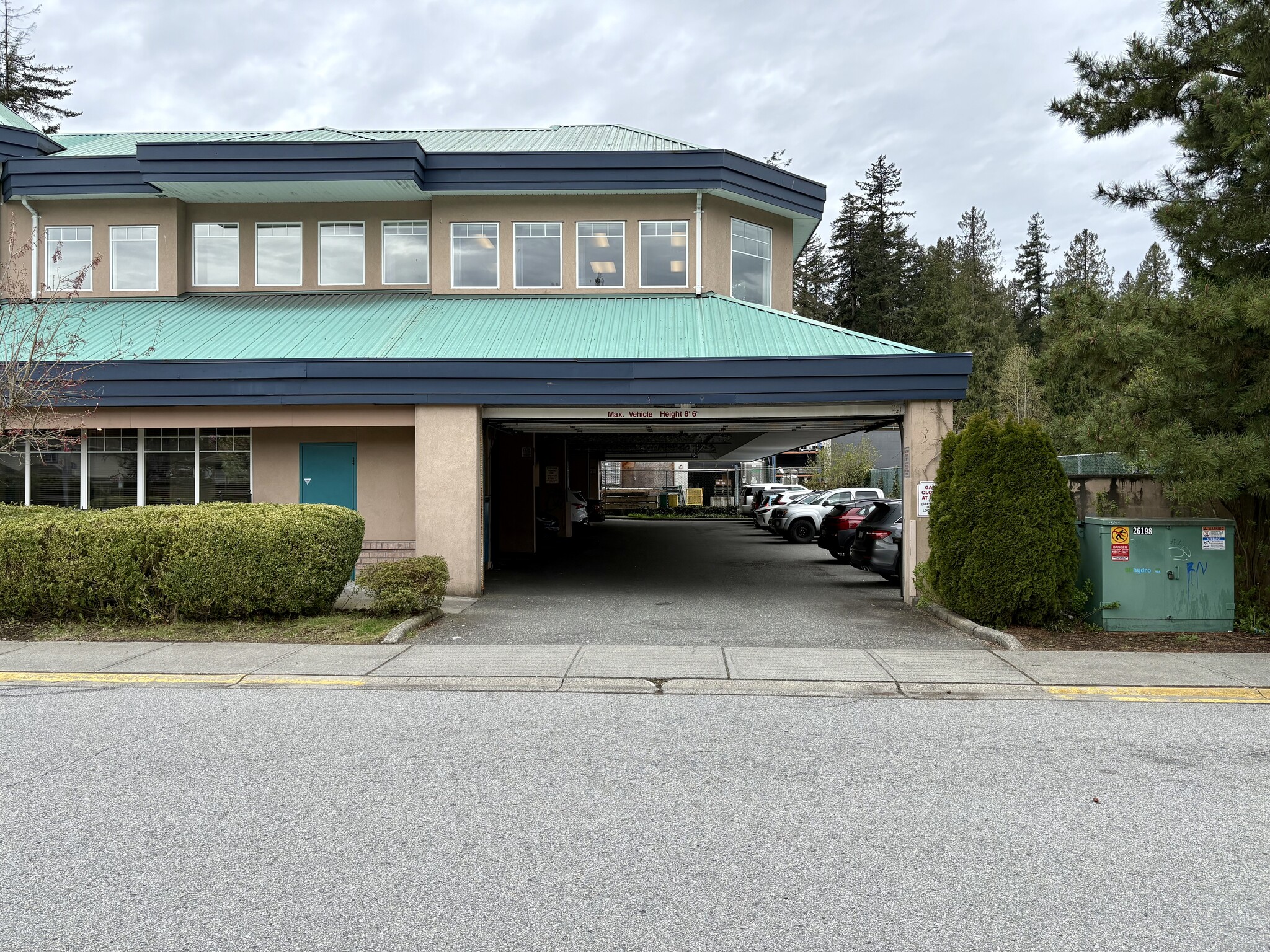 19237 122a Ave, Pitt Meadows, BC à louer Photo de l’immeuble– Image 1 sur 12