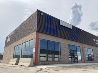 Plus de détails pour 979 Fir St, Sherwood Park, AB - Local d’activités à vendre