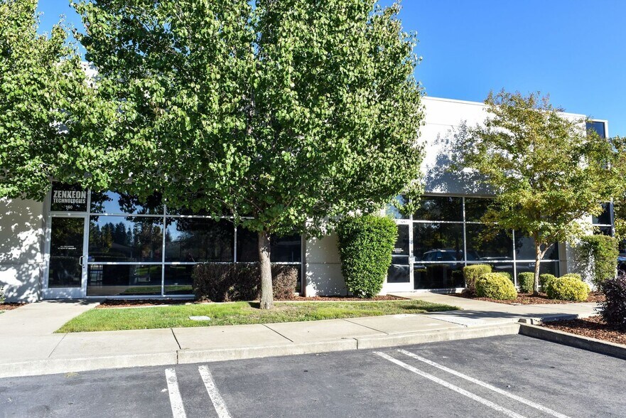 950 Reserve Dr, Roseville, CA à vendre - Photo de l’immeuble – Image 3 sur 22