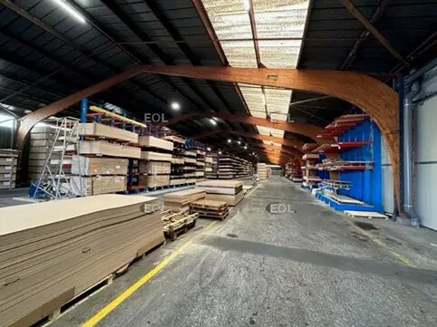 Industriel/Logistique dans Meyzieu à louer - Photo de l’immeuble – Image 2 sur 3