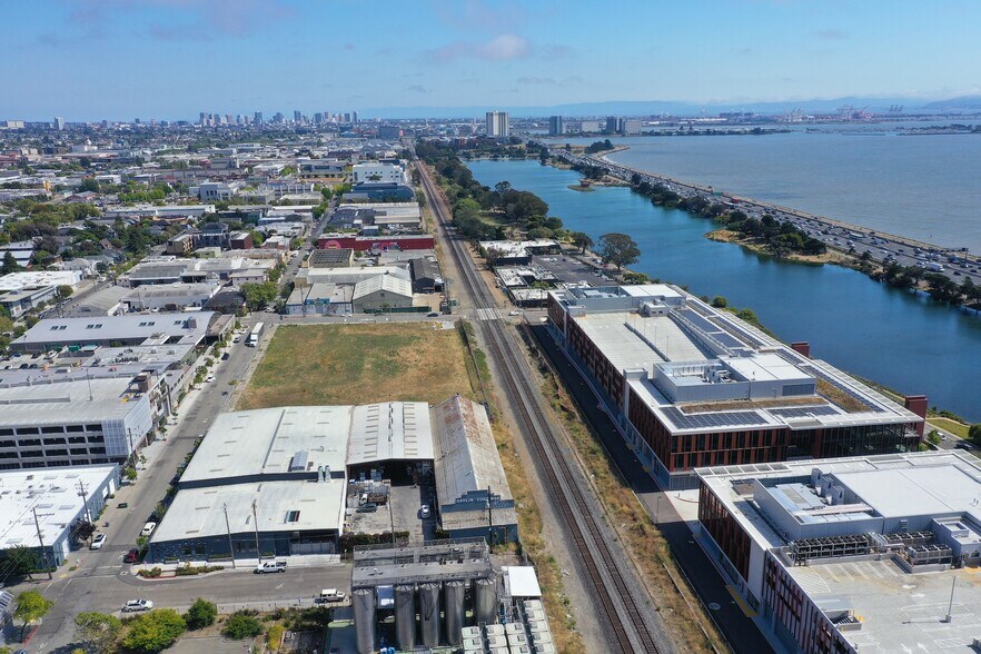 700 Allston Way, Berkeley, CA à vendre - Photo de l’immeuble – Image 3 sur 11