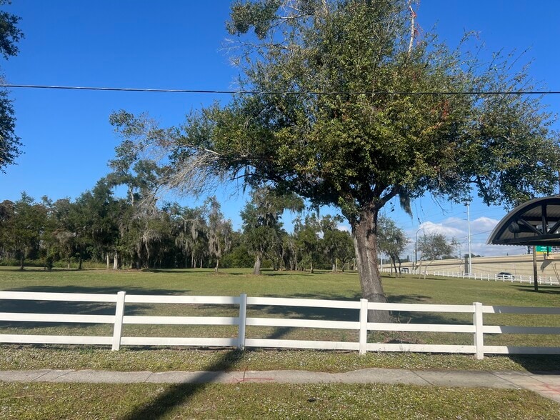 101 Kennedy Boulevard, Orlando, FL à vendre - Autre – Image 1 sur 4