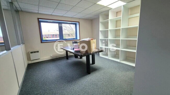 Plus de détails pour Bureau à louer