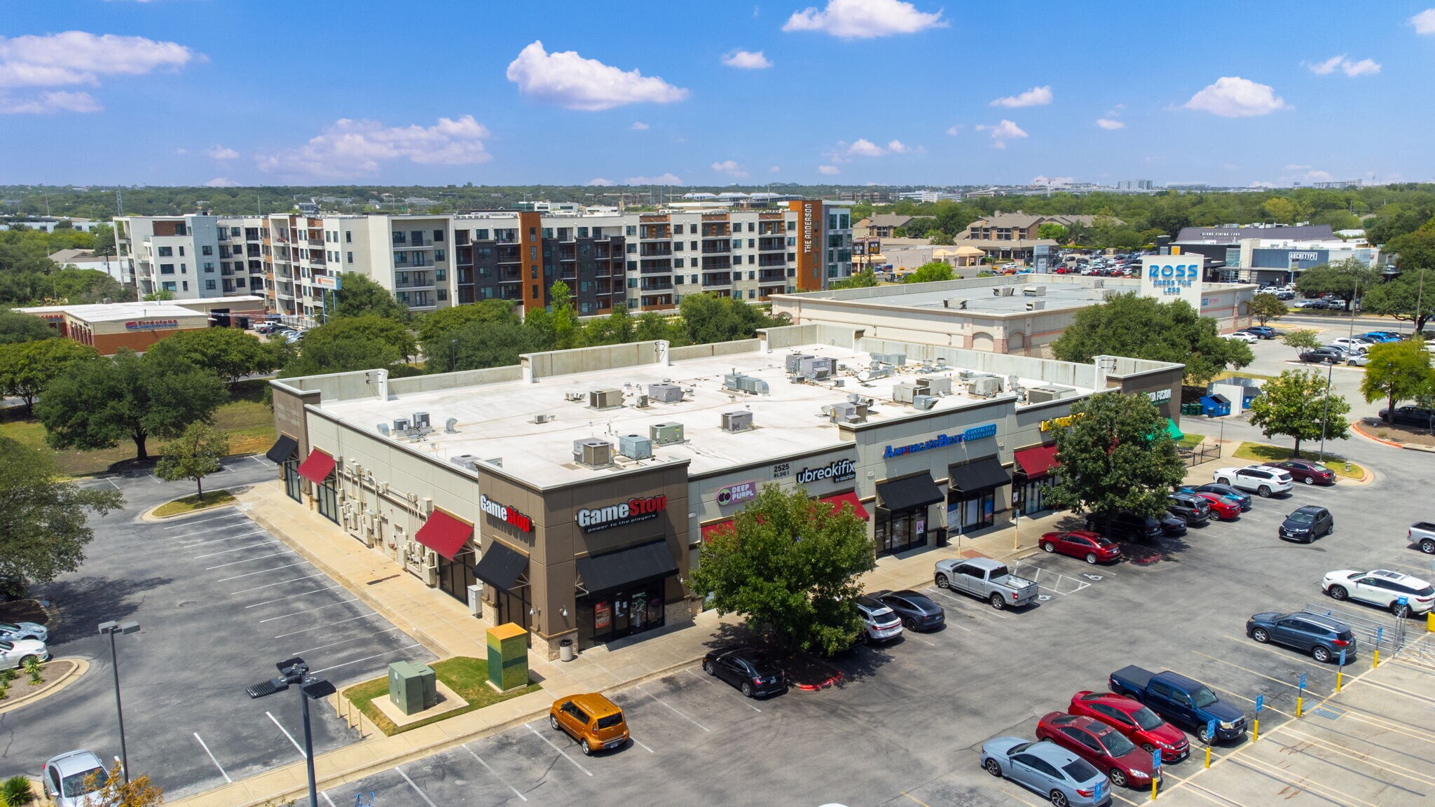 2525 Anderson Ln W, Austin, TX à louer Photo principale– Image 1 sur 50