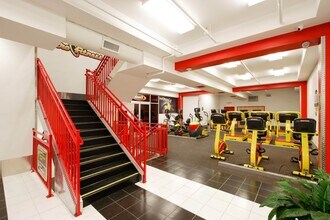 435-437 Broadway, Bayonne, NJ à louer Photo intérieure– Image 2 sur 2