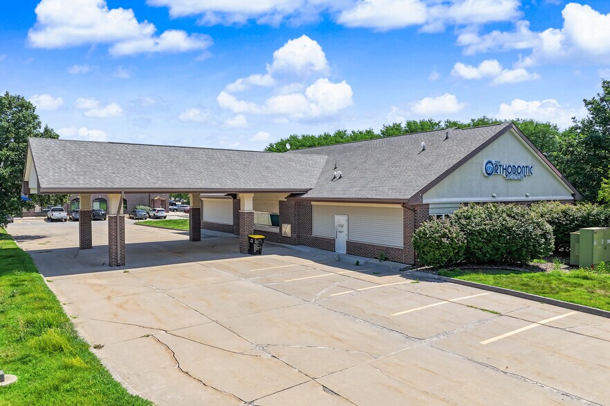 6105 NW 86th St, Johnston, IA à vendre - Photo de l’immeuble – Image 2 sur 10