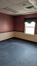 8227 Brecksville Rd, Brecksville, OH à louer Photo intérieure– Image 1 sur 5