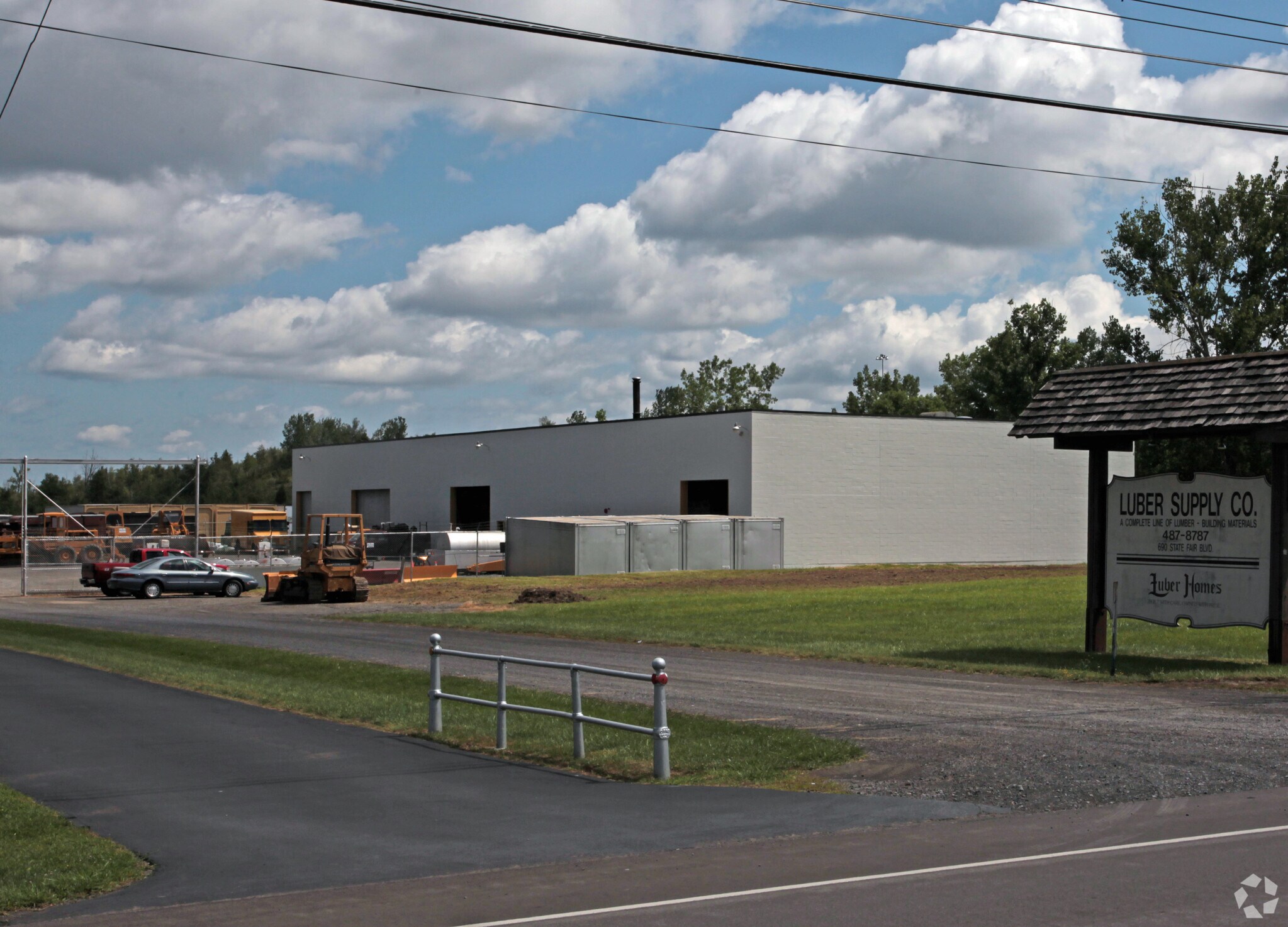 690 State Fair Blvd, Syracuse, NY à louer Photo principale– Image 1 sur 20