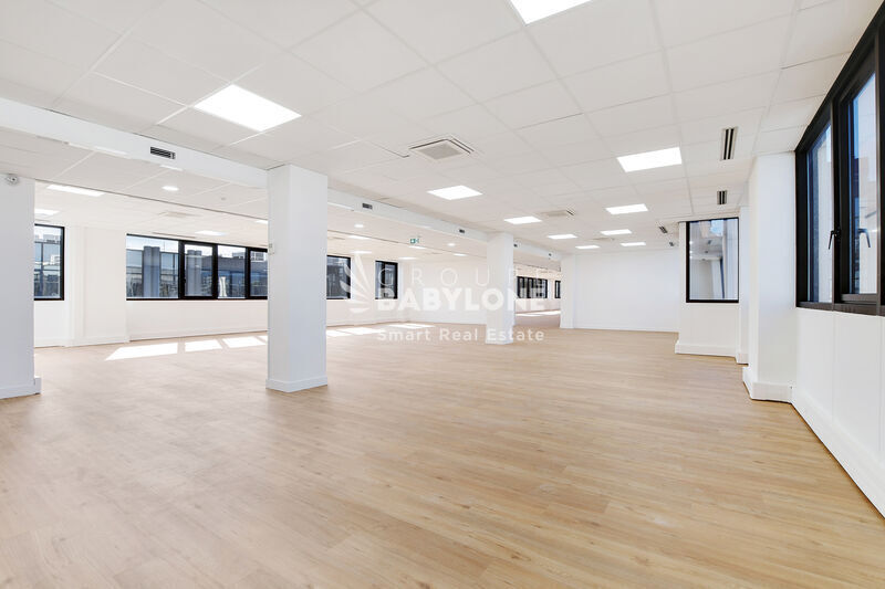 Bureau dans Boulogne-Billancourt à vendre - Photo de l’immeuble – Image 3 sur 13