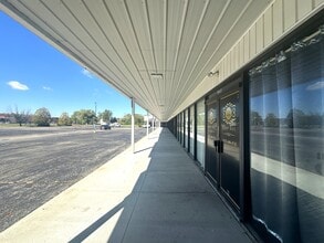 6500-6556 Union Rd, Clayton, OH à louer Photo de l’immeuble– Image 1 sur 6