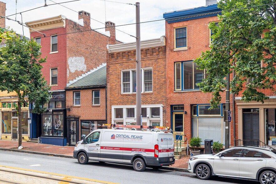 833 N Howard St, Baltimore, MD à louer - Photo de l’immeuble – Image 2 sur 8