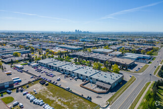 3880-3908 29 St NE, Calgary, AB - VUE AÉRIENNE  vue de carte - Image1