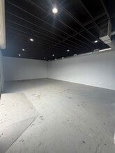5344-5356 Cahuenga Blvd, North Hollywood, CA à louer Photo intérieure– Image 2 sur 6