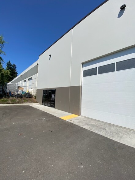 9210 NE 62nd Ave, Vancouver, WA à louer - Photo de l’immeuble – Image 2 sur 13