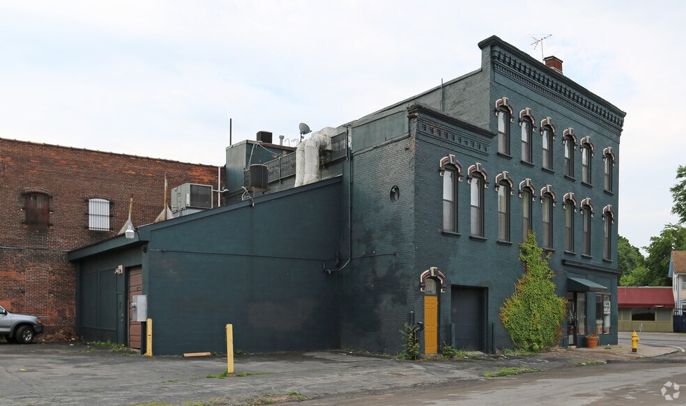 182-184 Monroe Ave, Rochester, NY à vendre - Photo de l’immeuble – Image 3 sur 8