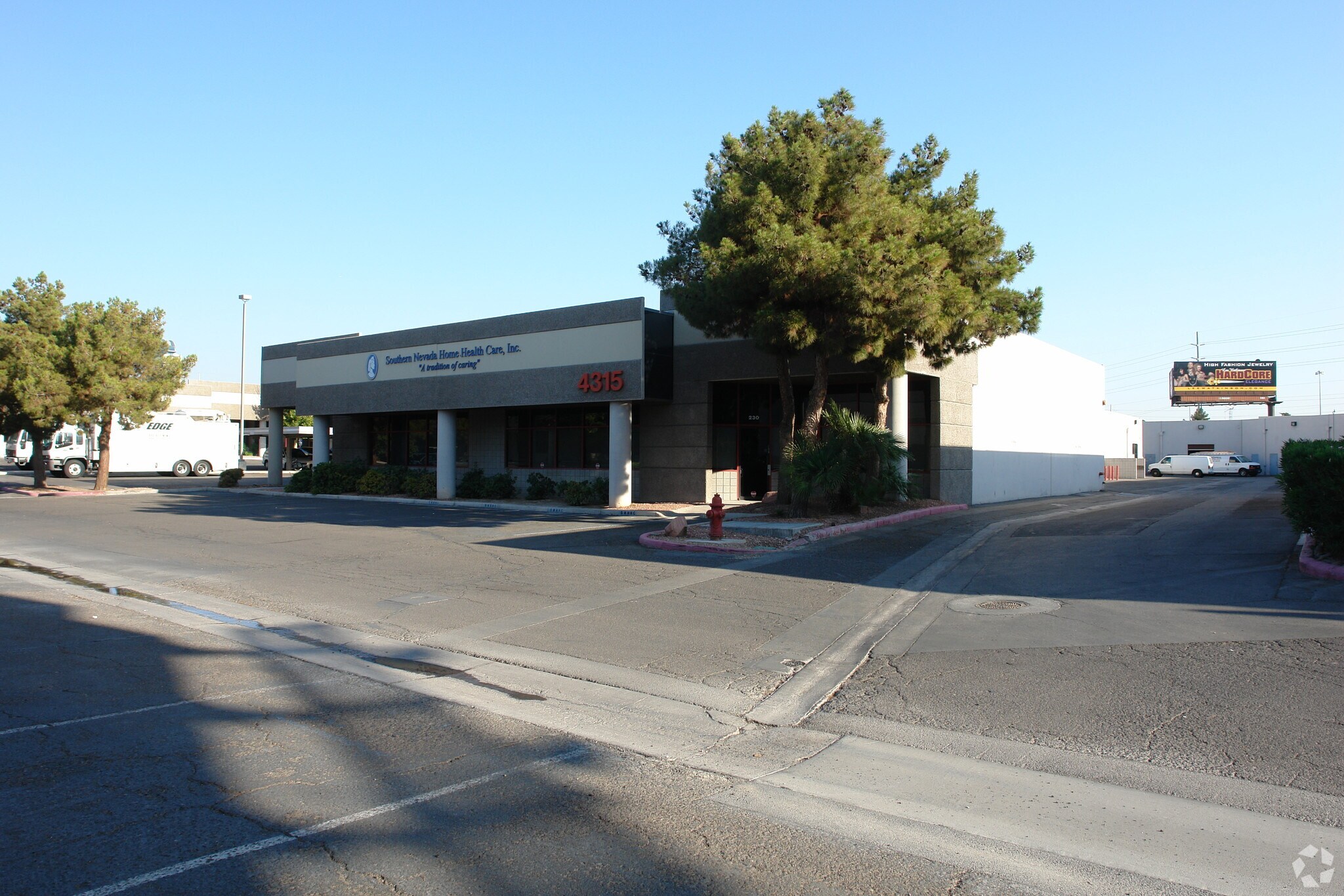 4315 Dean Martin Dr, Las Vegas, NV à vendre Photo principale– Image 1 sur 4
