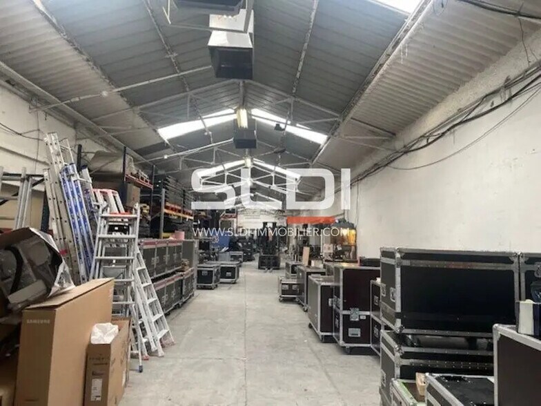 Local d’activités dans Villeurbanne à louer - Photo de l’immeuble – Image 2 sur 6