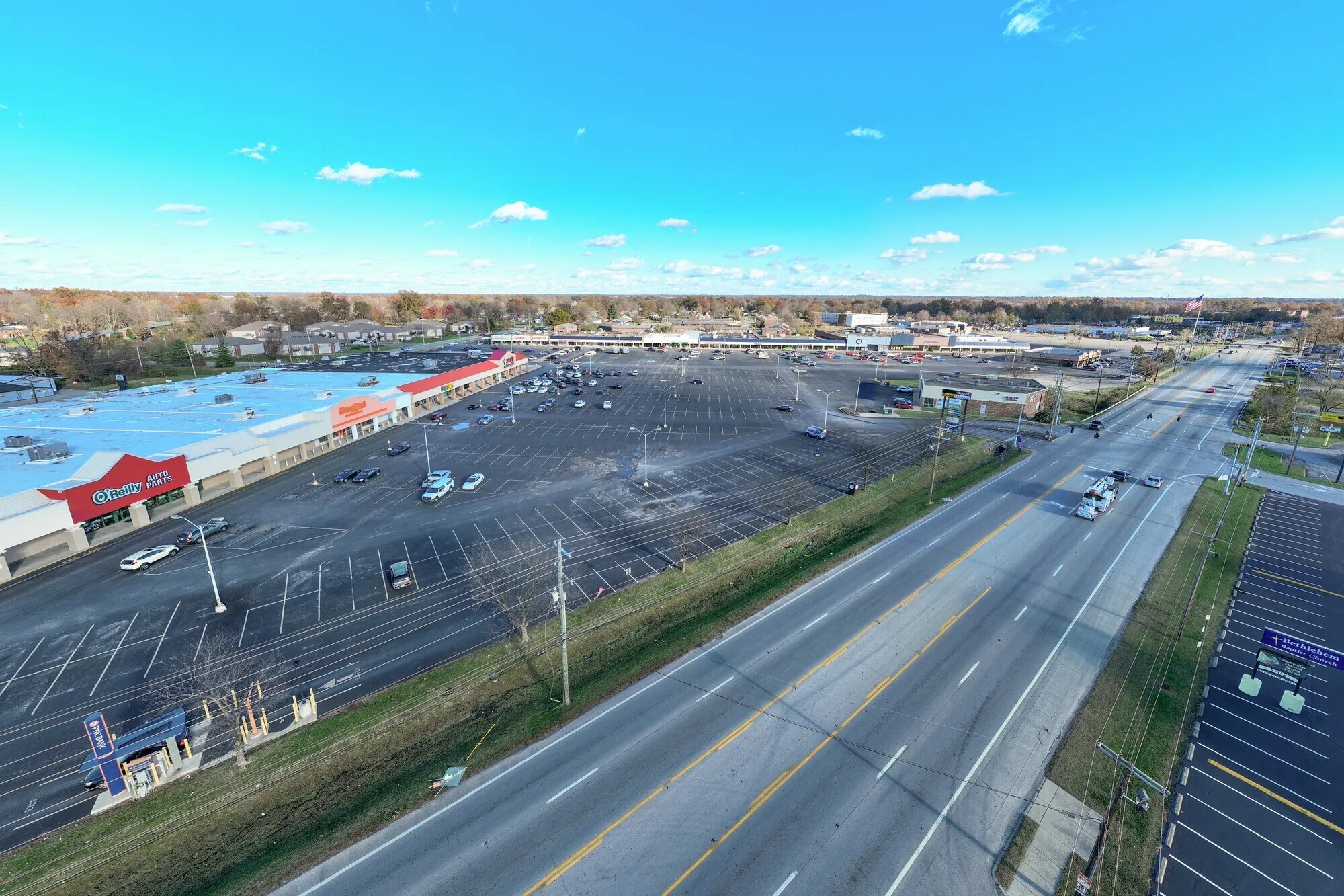 5601-6011 Preston Hwy, Louisville, KY à louer Photo principale– Image 1 sur 9