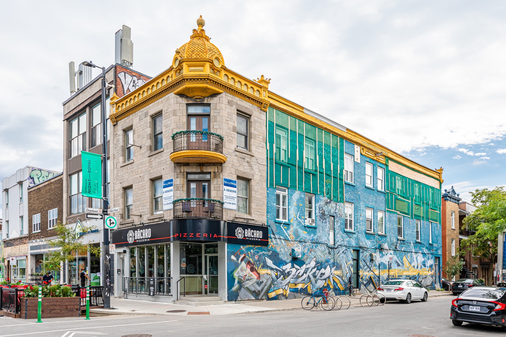 1302 Av du Mont-Royal E, Montréal, QC à louer Photo principale– Image 1 sur 4
