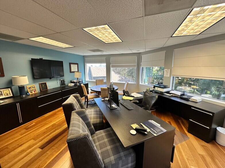 2900 Bristol St, Costa Mesa, CA à vendre - Photo de l’immeuble – Image 3 sur 7