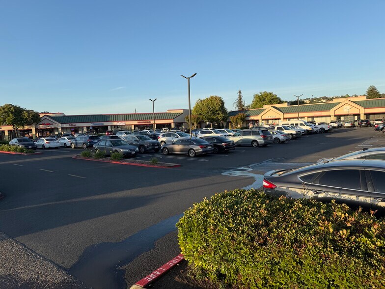 4380 Sonoma Blvd, Vallejo, CA à louer - Photo de l’immeuble – Image 2 sur 9