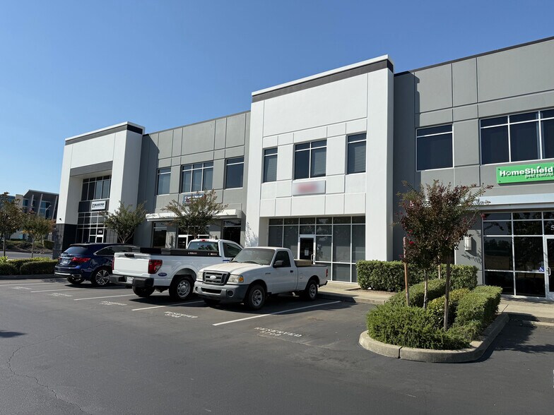5700-5712 Lonetree Blvd, Rocklin, CA à vendre - Photo de l’immeuble – Image 2 sur 4